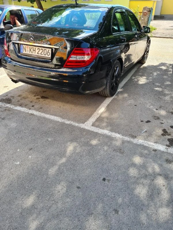 Mercedes-Benz C 180, снимка 11 - Автомобили и джипове - 47243330