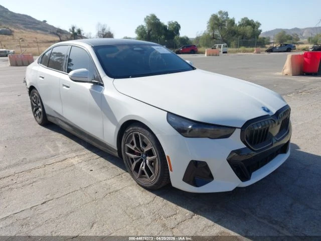 BMW i5 * eDrive40* КОЖА* ПОДГРЕВ* HARMAN KARDON* HUD* 360