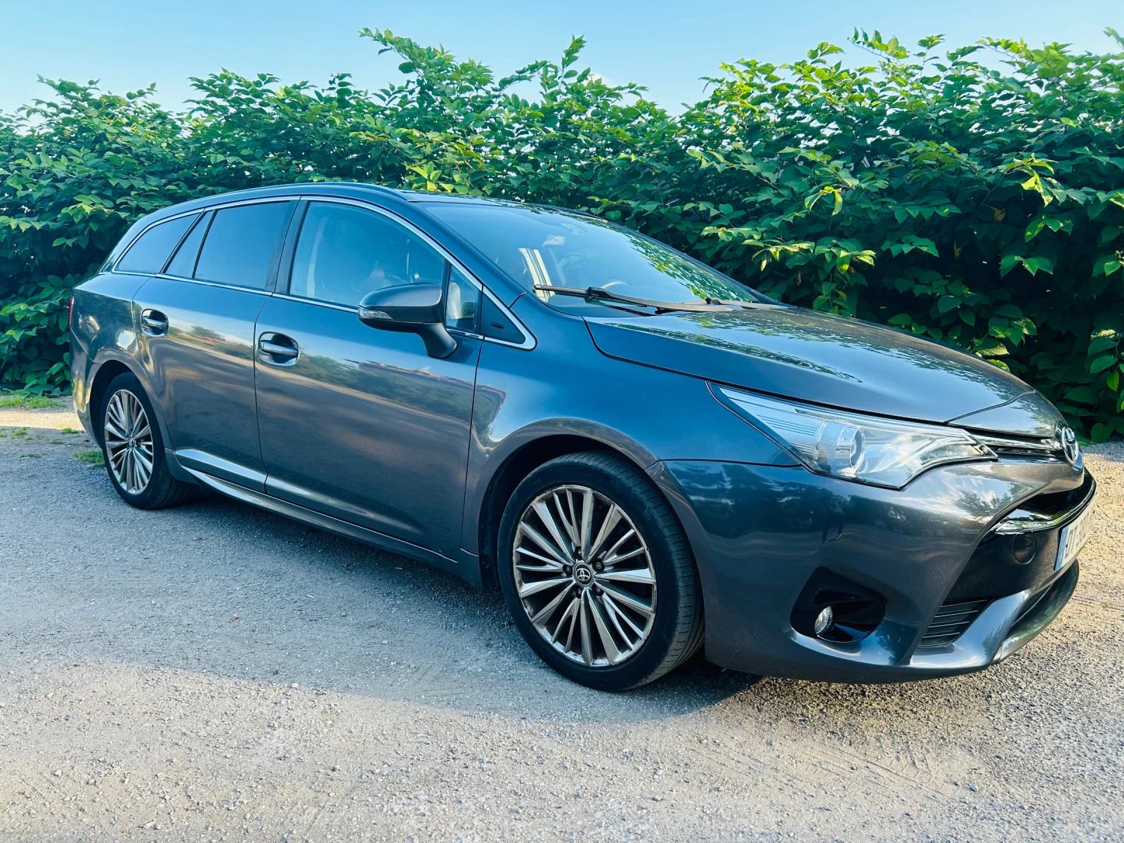 Toyota Avensis 2.0 idm - изображение 4