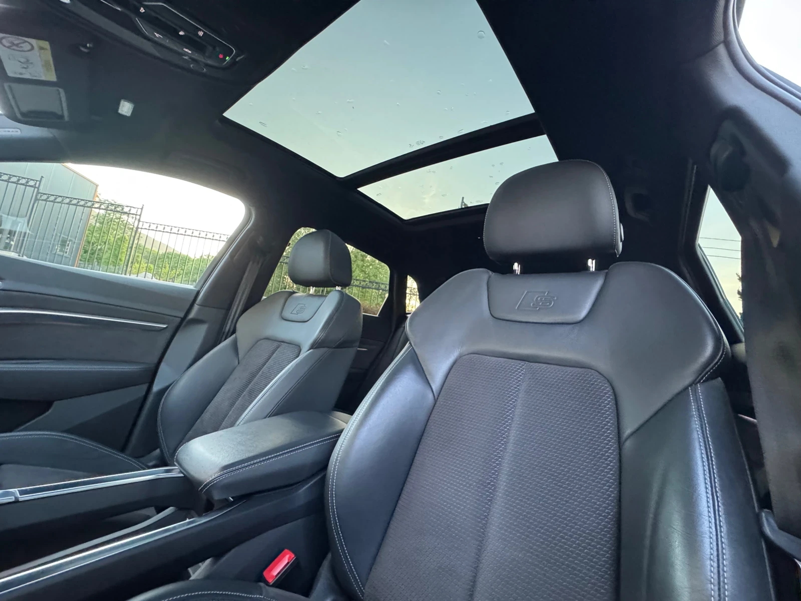 Audi E-Tron Audi E-TRON 50 BEV   313pk Quattro Launch Edition - изображение 8