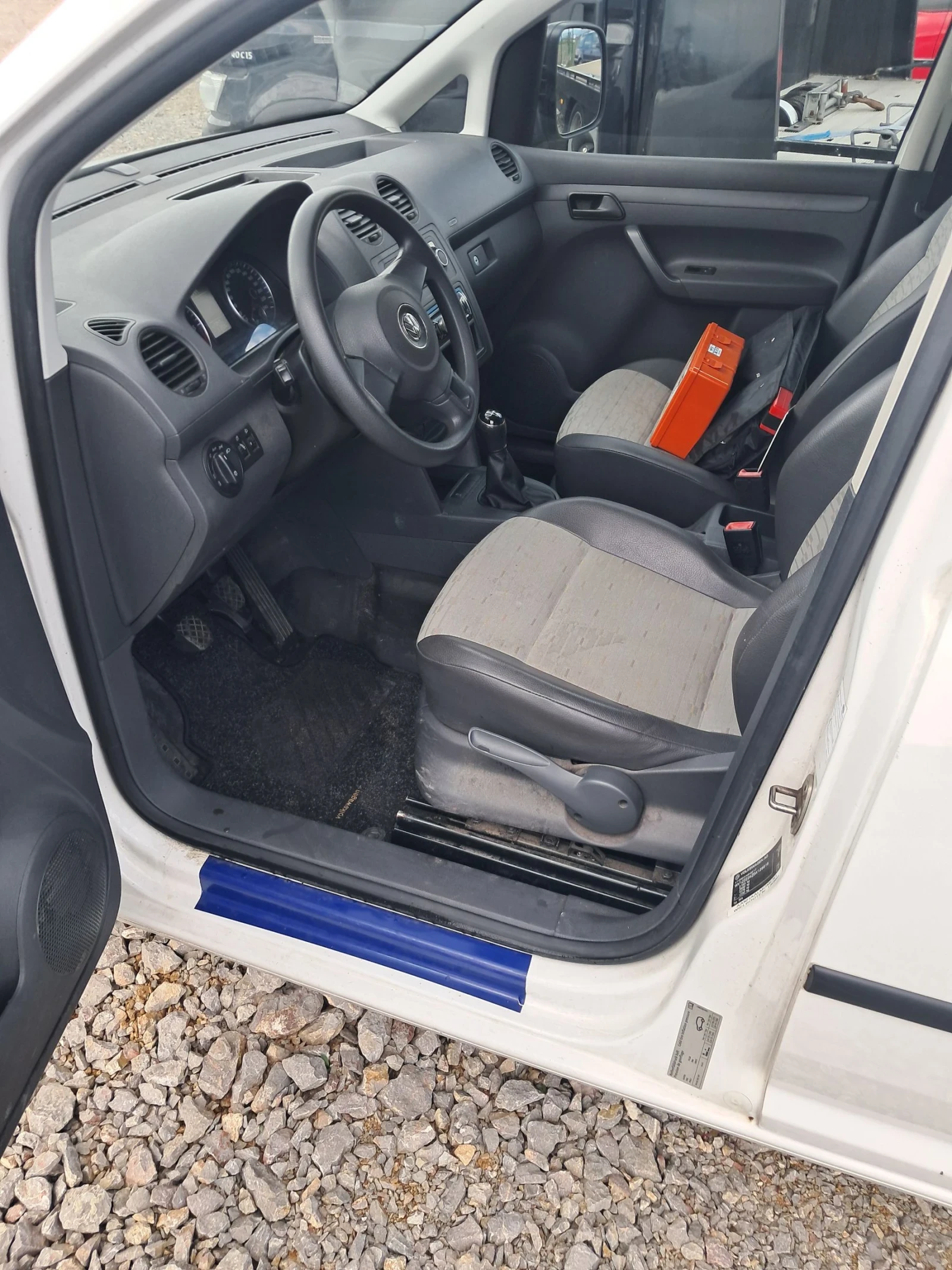 VW Caddy  - изображение 10