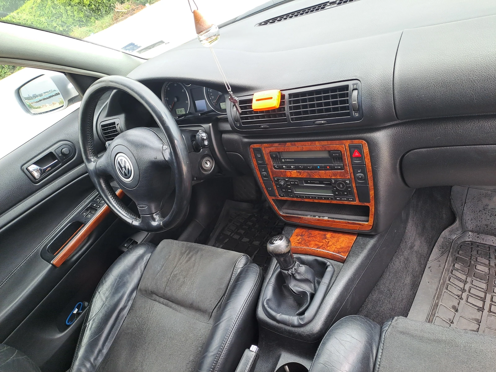 VW Passat  - изображение 7