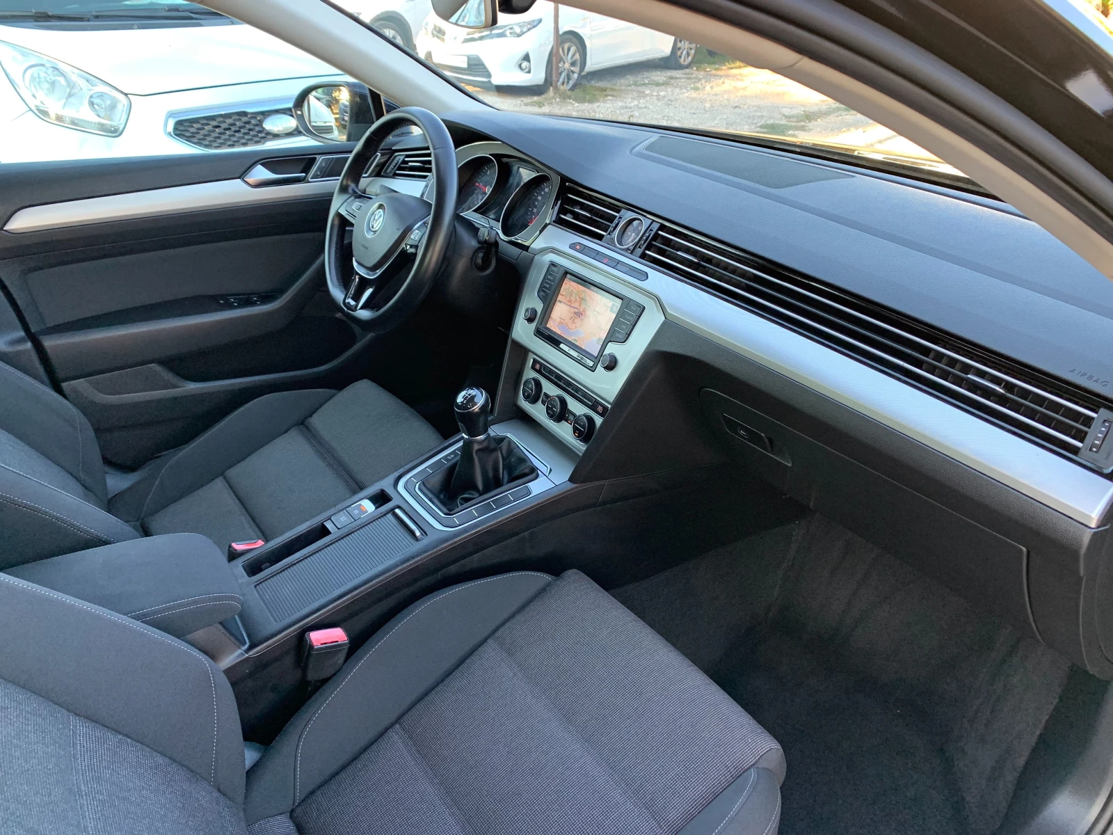 VW Passat 8 НАВИ ДИСТРОНИК ЕВРО-6В - изображение 8