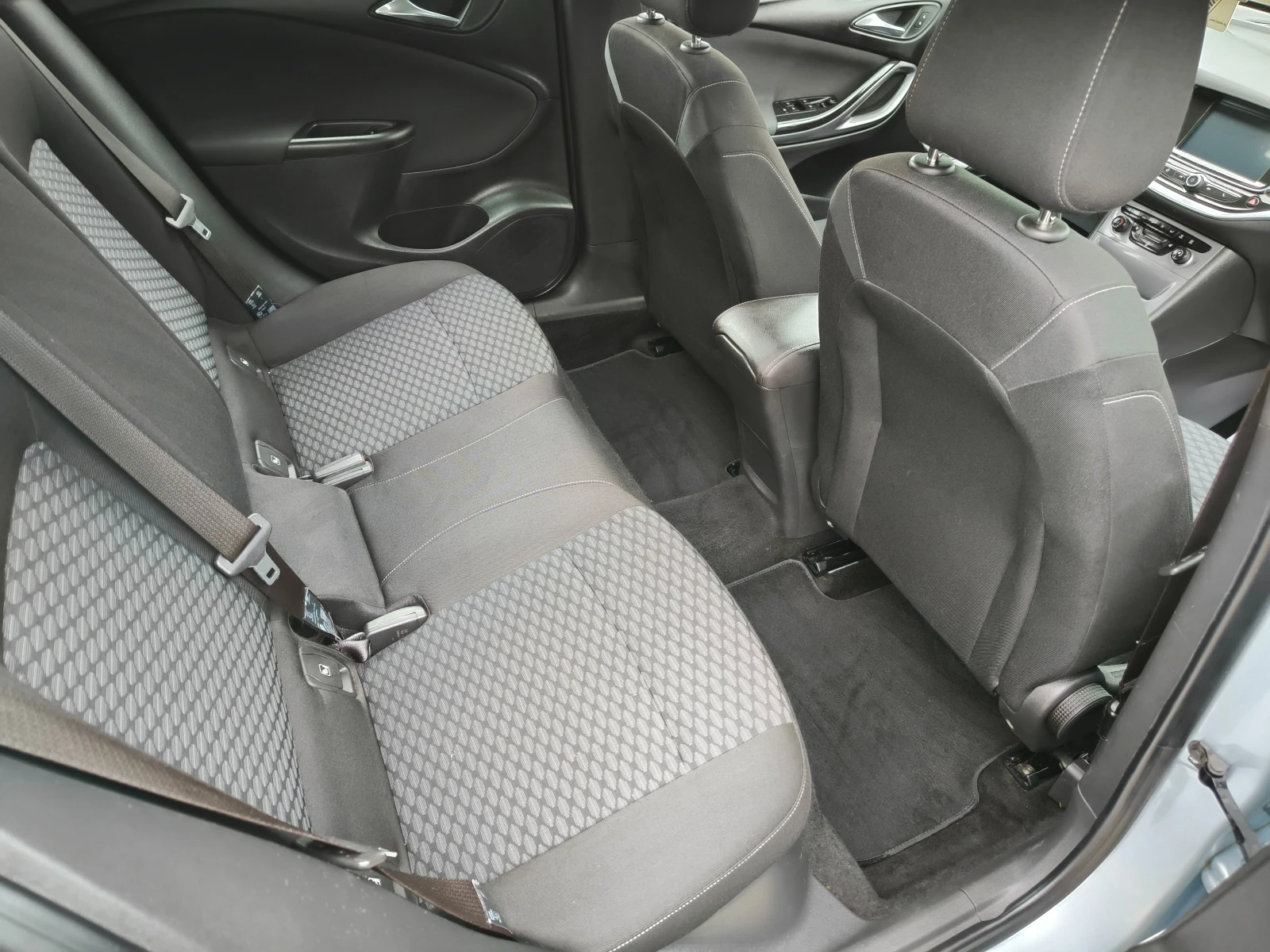 Opel Astra 1, 6 �DCi-100k.c.HAB�, ������, LED, FACELiFT, EBPO | Mobile.bg � ����������� 13