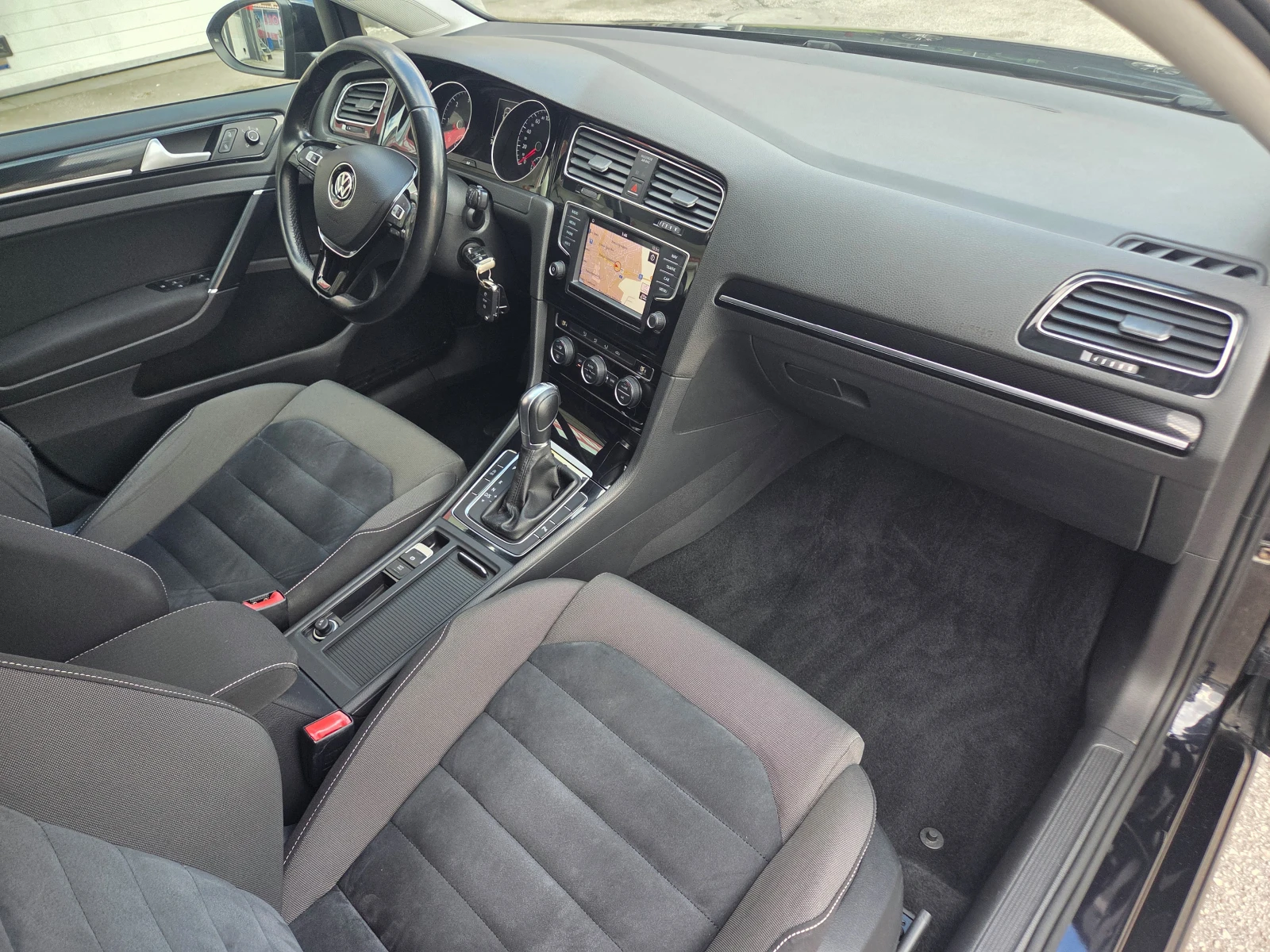 VW Golf 1.6 TDI/Executive/BlueMotion/Tech | Mobile.bg � ����������� 14