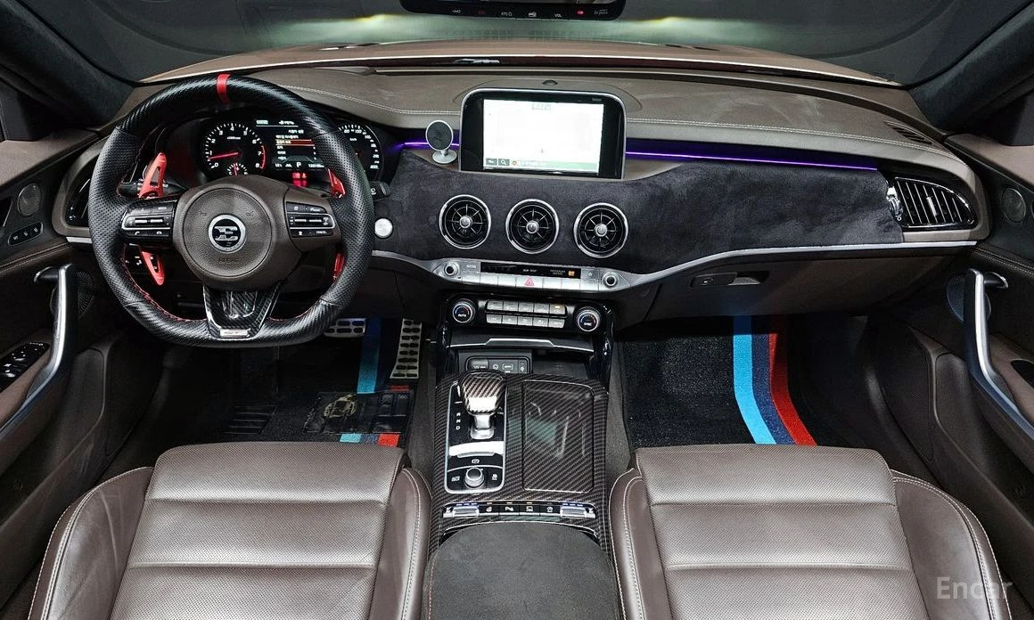 Kia Stinger, снимка 7 - Автомобили и джипове - 53760343