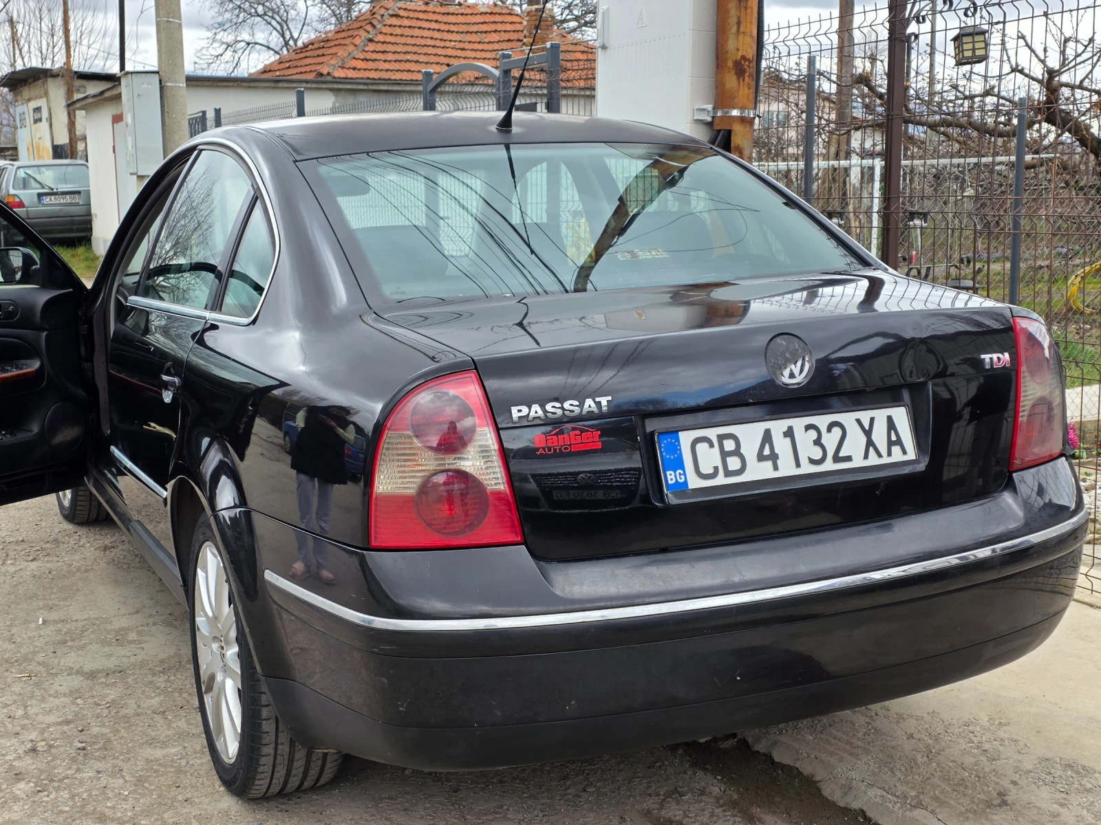 VW Passat 1.9tdi, снимка 5 - Автомобили и джипове - 53939754