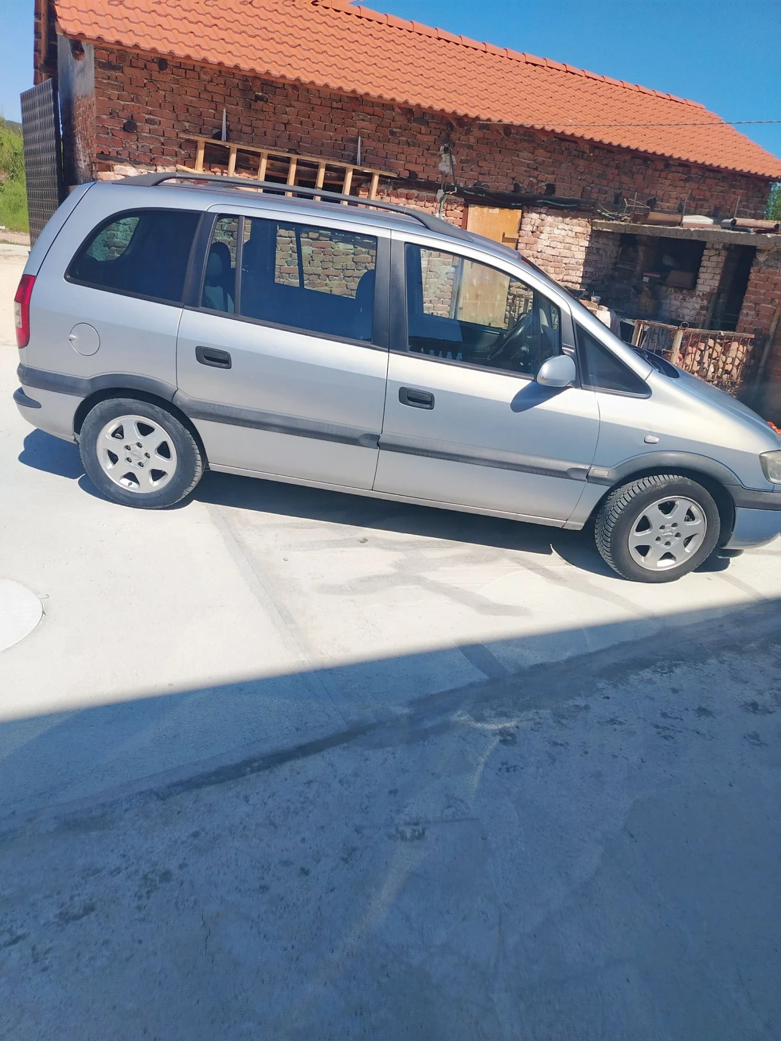 Opel Zafira, снимка 4 - Автомобили и джипове - 54309578