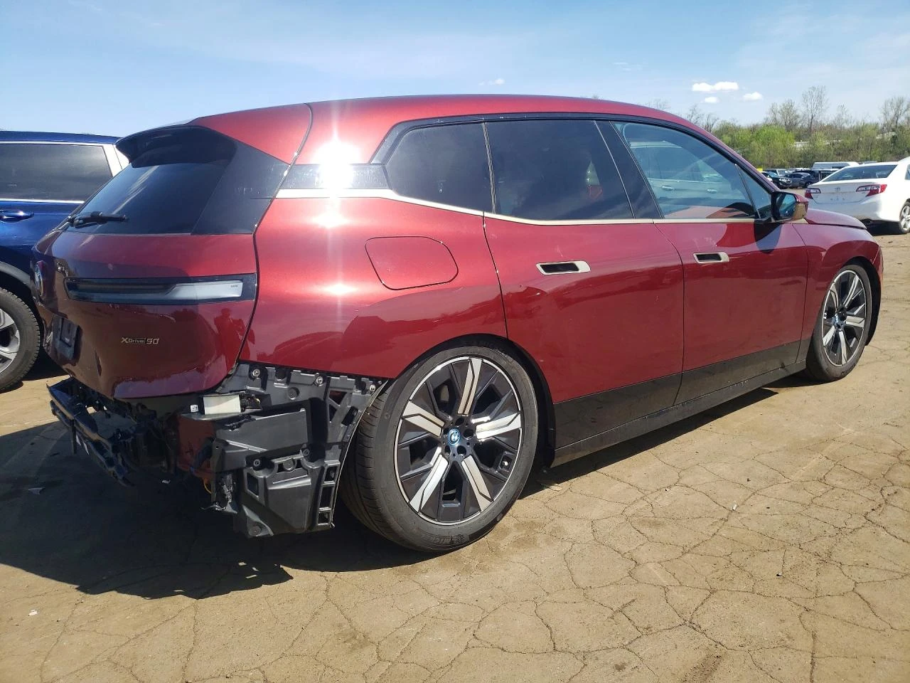 BMW iX xDrive50, снимка 3 - Автомобили и джипове - 54401972