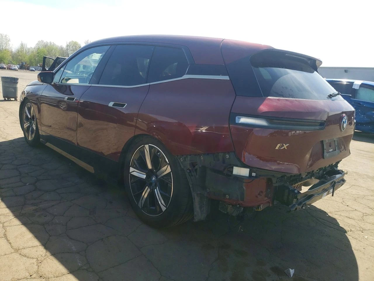 BMW iX xDrive50, снимка 2 - Автомобили и джипове - 54401972