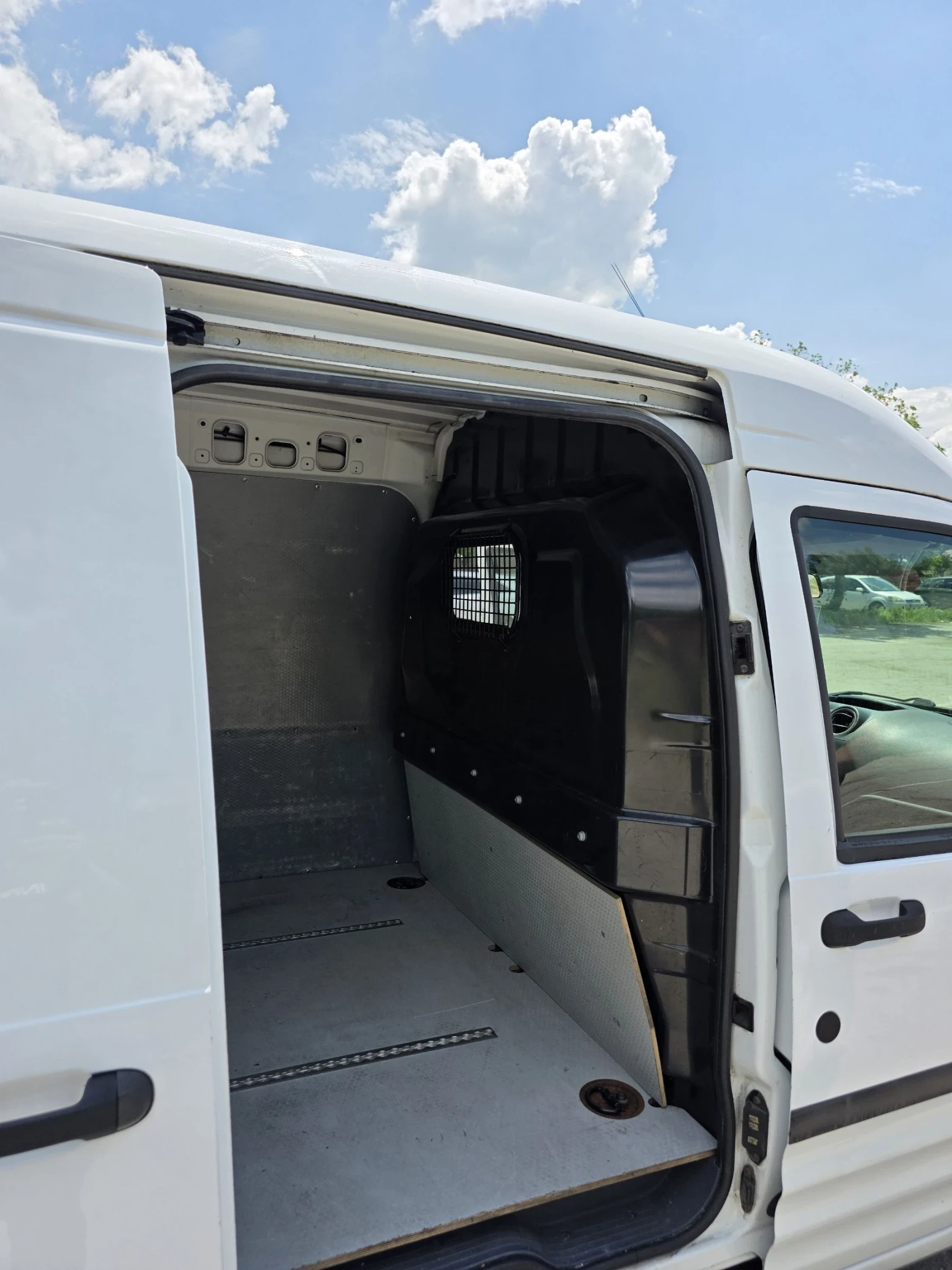Ford Connect Transit, снимка 17 - Автомобили и джипове - 54641468
