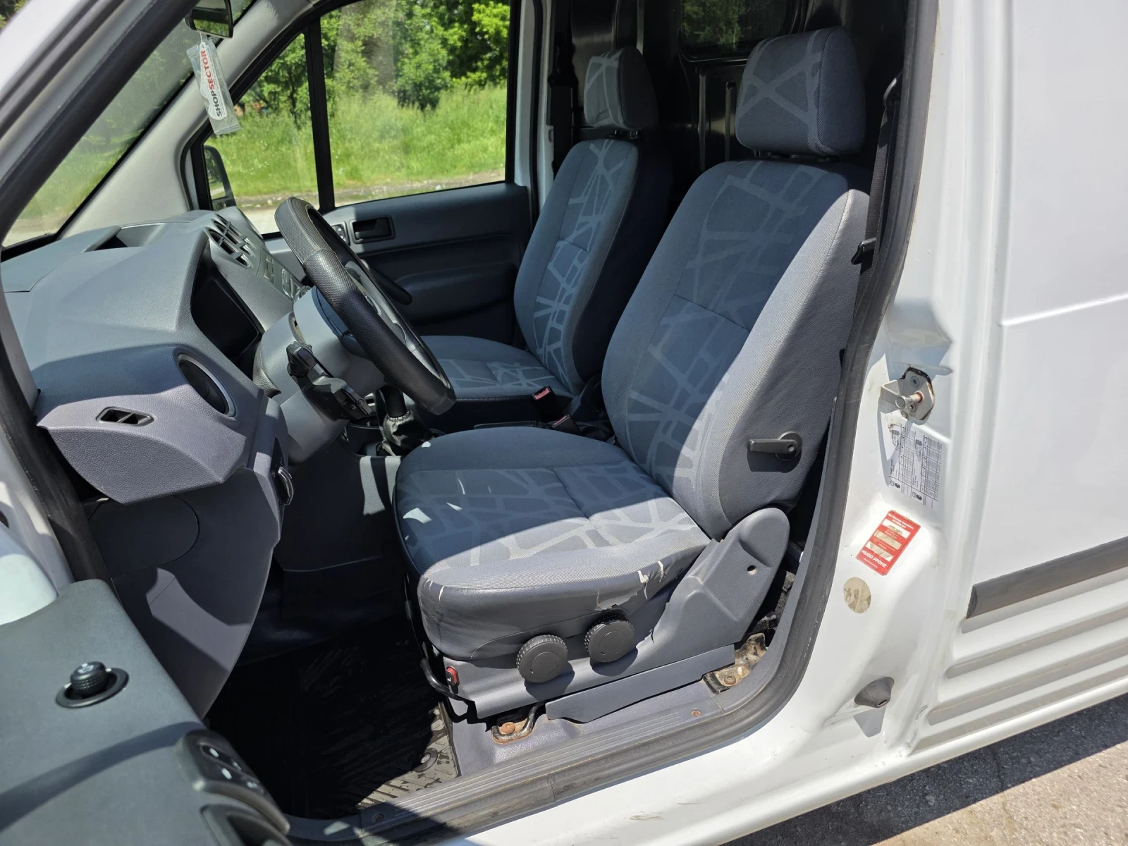 Ford Connect Transit, снимка 8 - Автомобили и джипове - 54641468