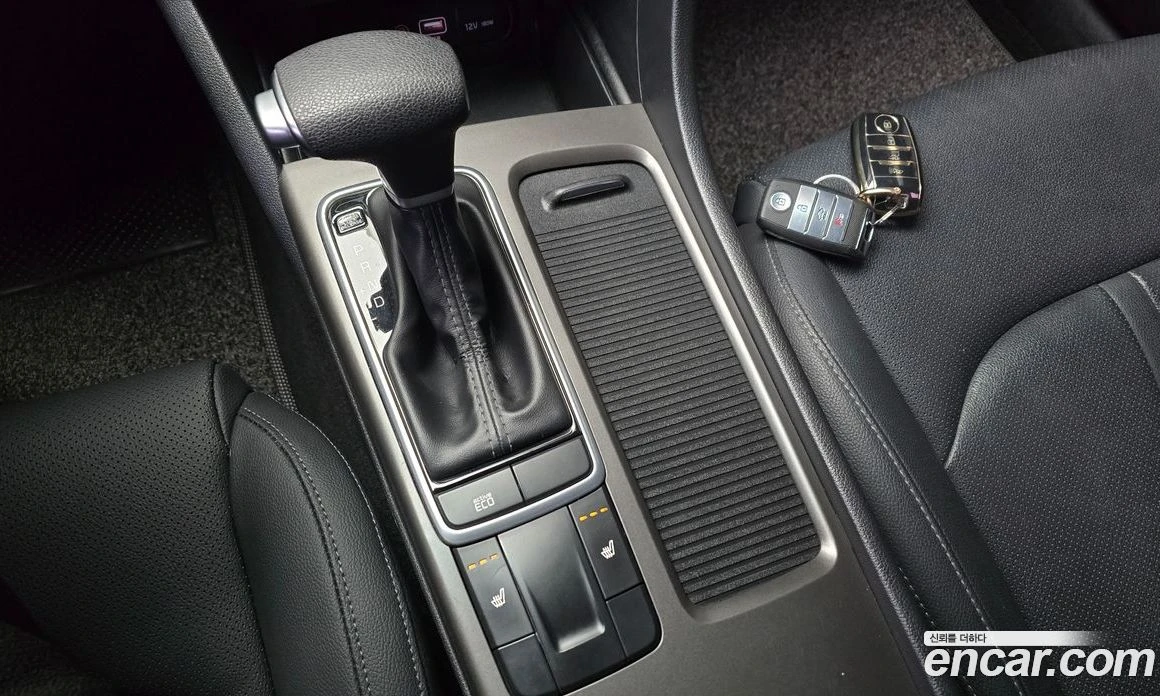 Kia K5 2.0 Luxury, снимка 9 - Автомобили и джипове - 55669061