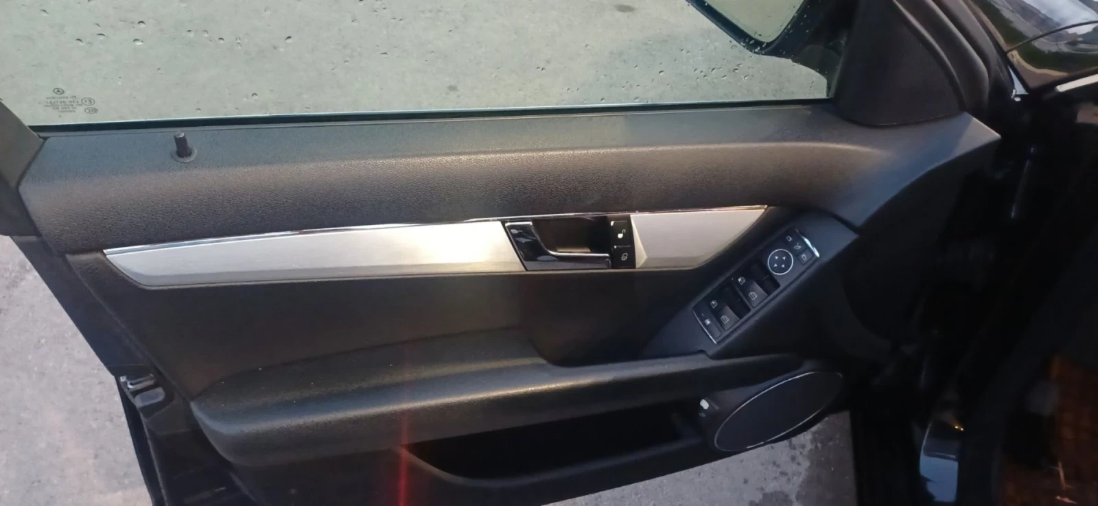 Mercedes-Benz C 200 Лек, снимка 6 - Автомобили и джипове - 55669414