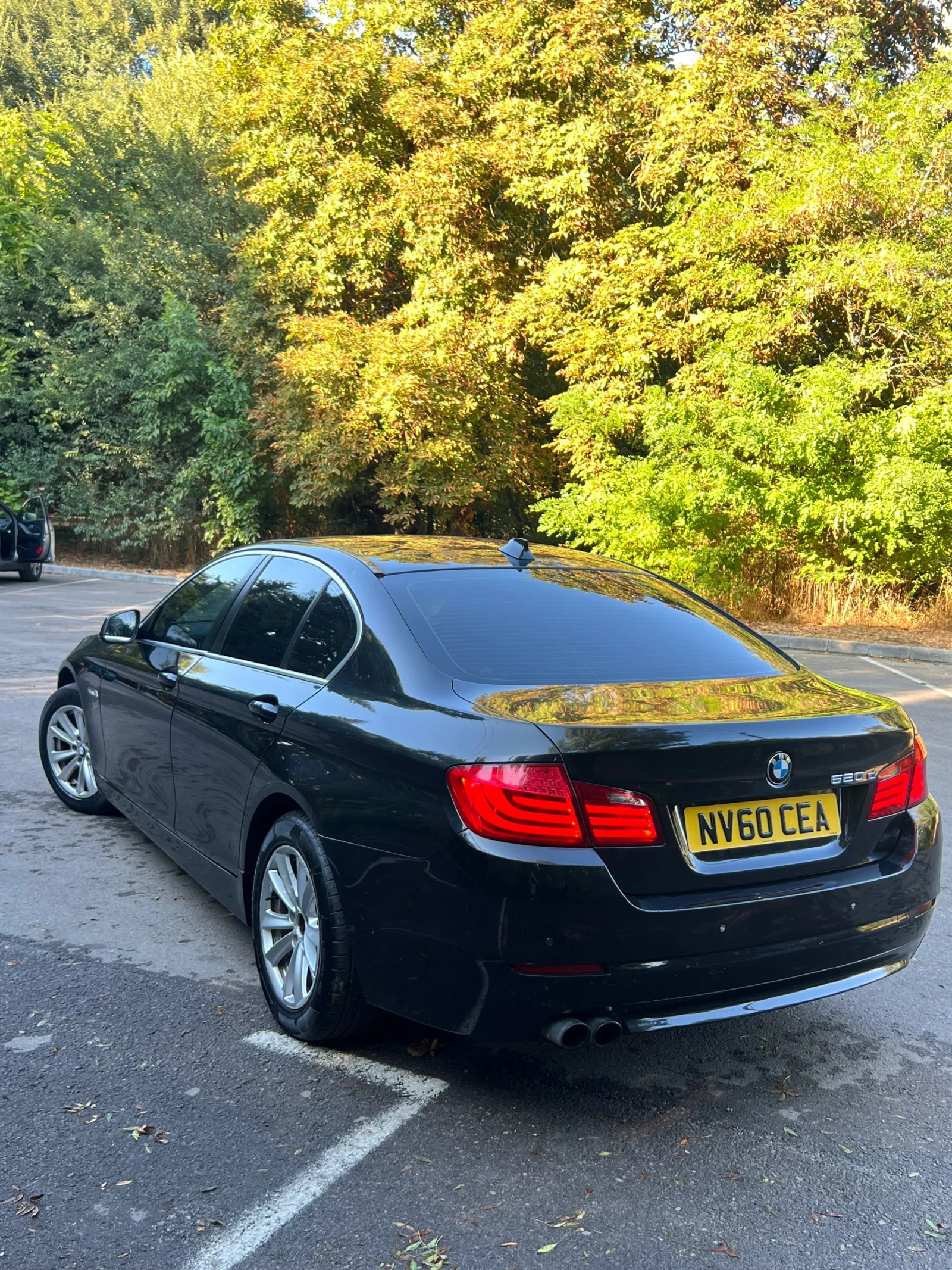 BMW 520, снимка 5 - Автомобили и джипове - 56072175