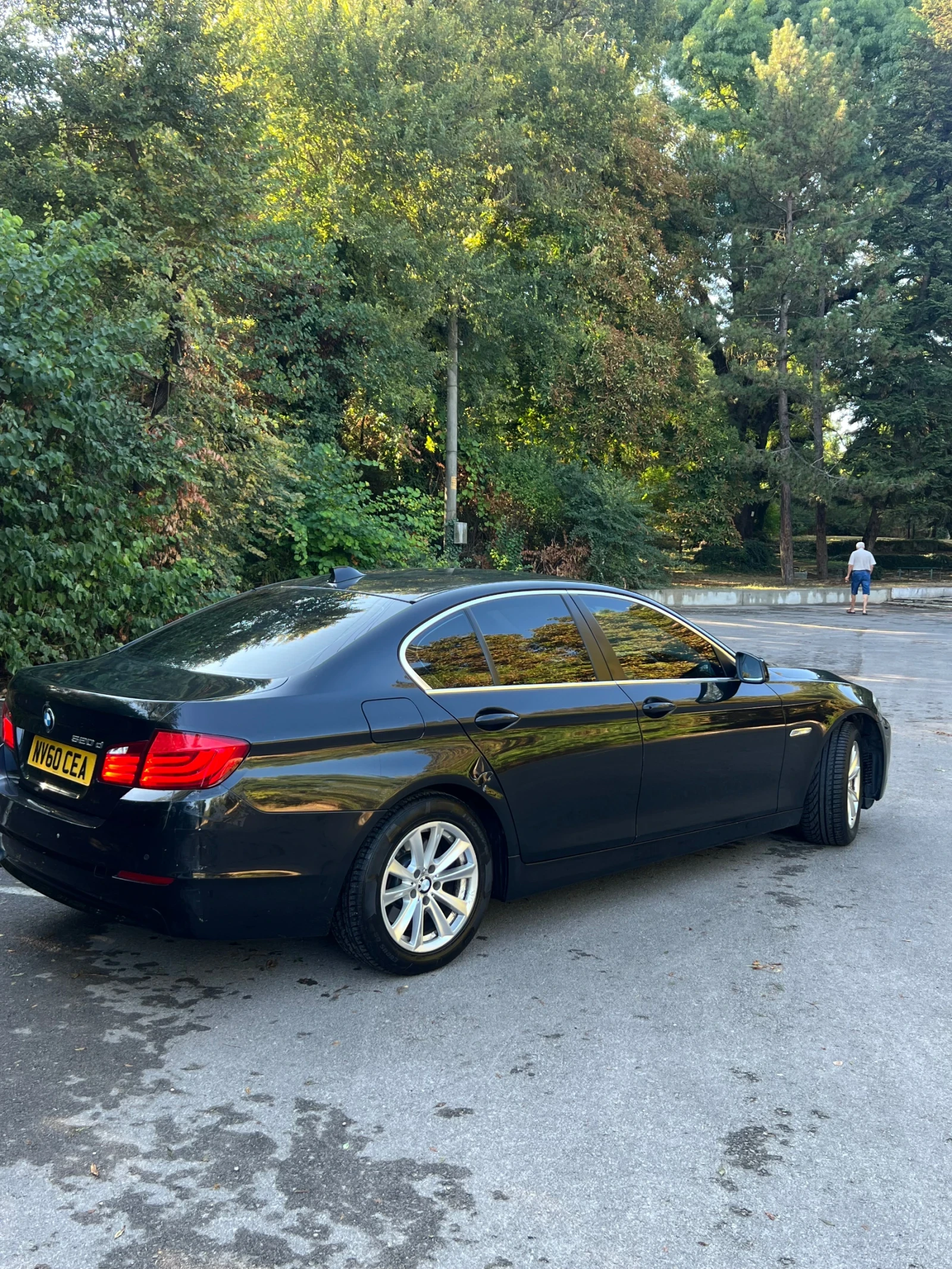 BMW 520, снимка 3 - Автомобили и джипове - 56072175