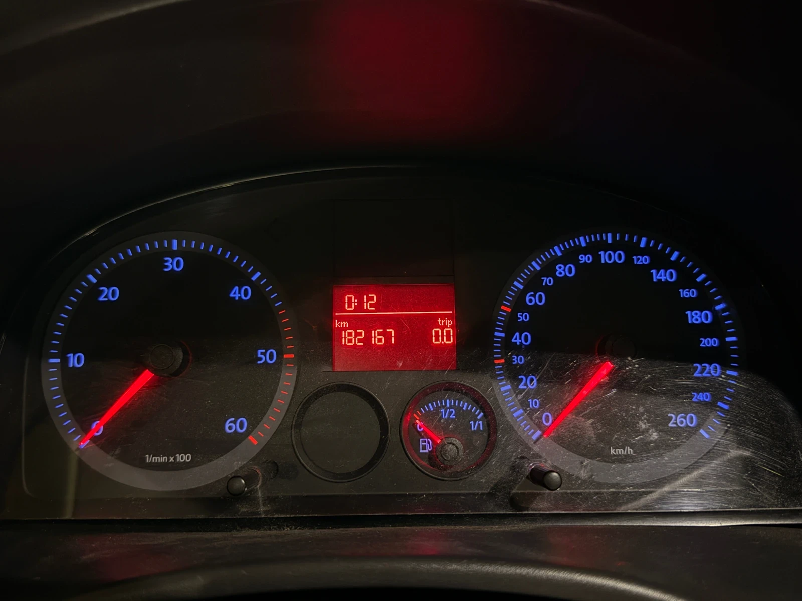 VW Caddy 1.9 tdi , снимка 15 - Автомобили и джипове - 56336584