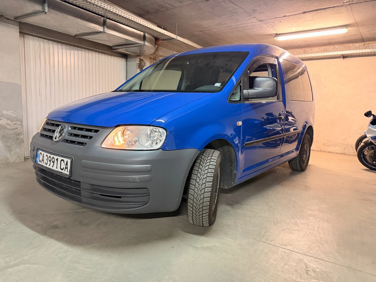 VW Caddy 1.9 tdi , снимка 2 - Автомобили и джипове - 56336584