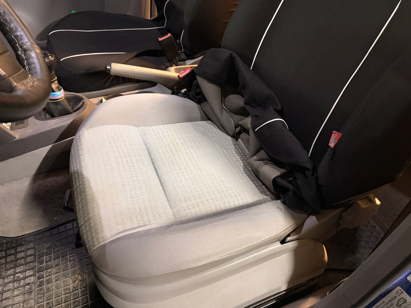 VW Caddy 1.9 tdi , снимка 7 - Автомобили и джипове - 56336584