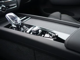Volvo XC60 NEW 2026MY Black Edition T6 AWD - 64000 € / 125173.12 лв. - 70213427 8