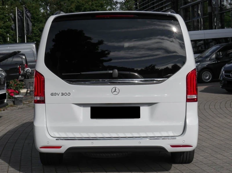 Mercedes-Benz EQV 300 Long = Avantgarde= Гаранция, снимка 2 - Автомобили и джипове - 47240247