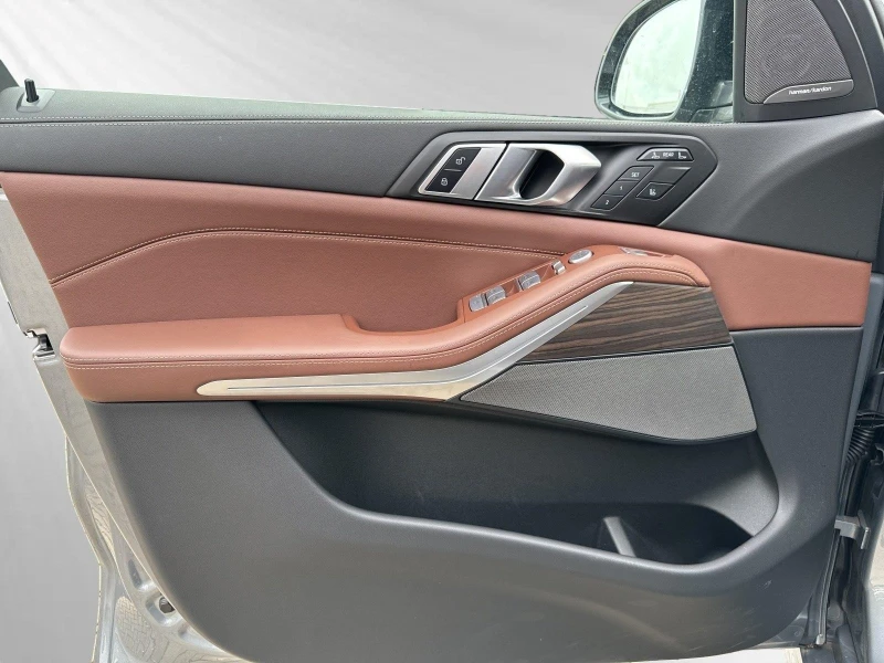 BMW X7 M60 XDRIVE H/K PANO HEAD UP 360, снимка 8 - Автомобили и джипове - 51608887