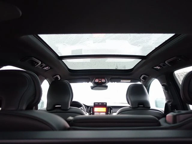 Volvo XC60 NEW 2026MY Black Edition T6 AWD, снимка 12 - Автомобили и джипове - 53100421