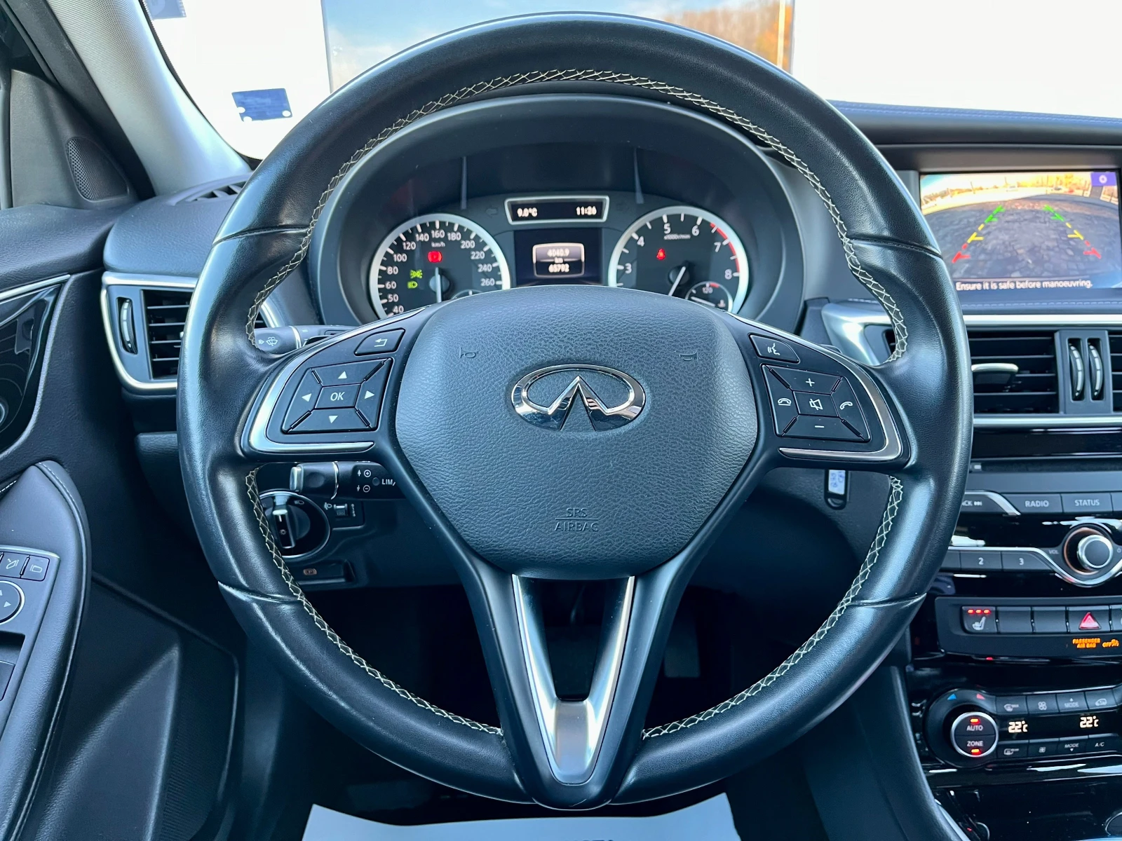 Infiniti Q30 1.6 LUXE 2WD | Mobile.bg — изображение 12