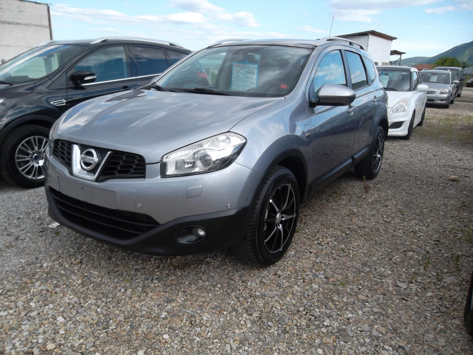 Nissan Qashqai 2.0DCI-150, 4X4 7mesta - изображение 2