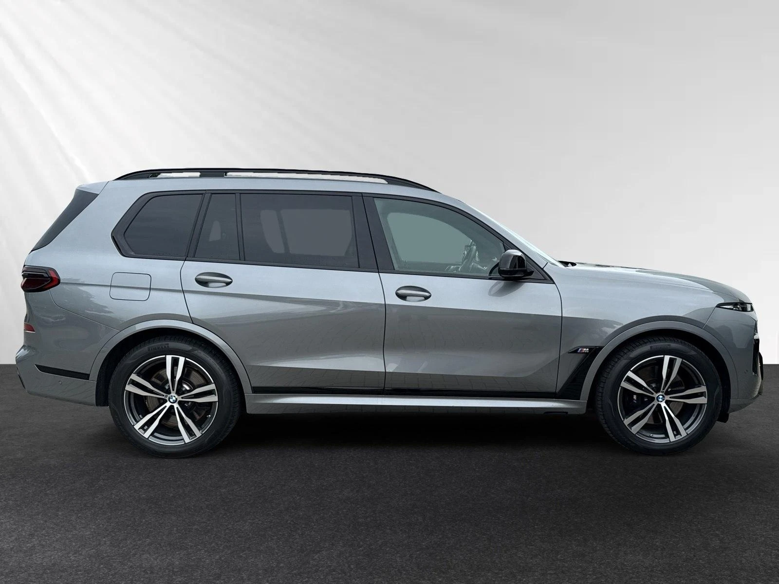 BMW X7 M60 XDRIVE H/K PANO HEAD UP 360 - изображение 4