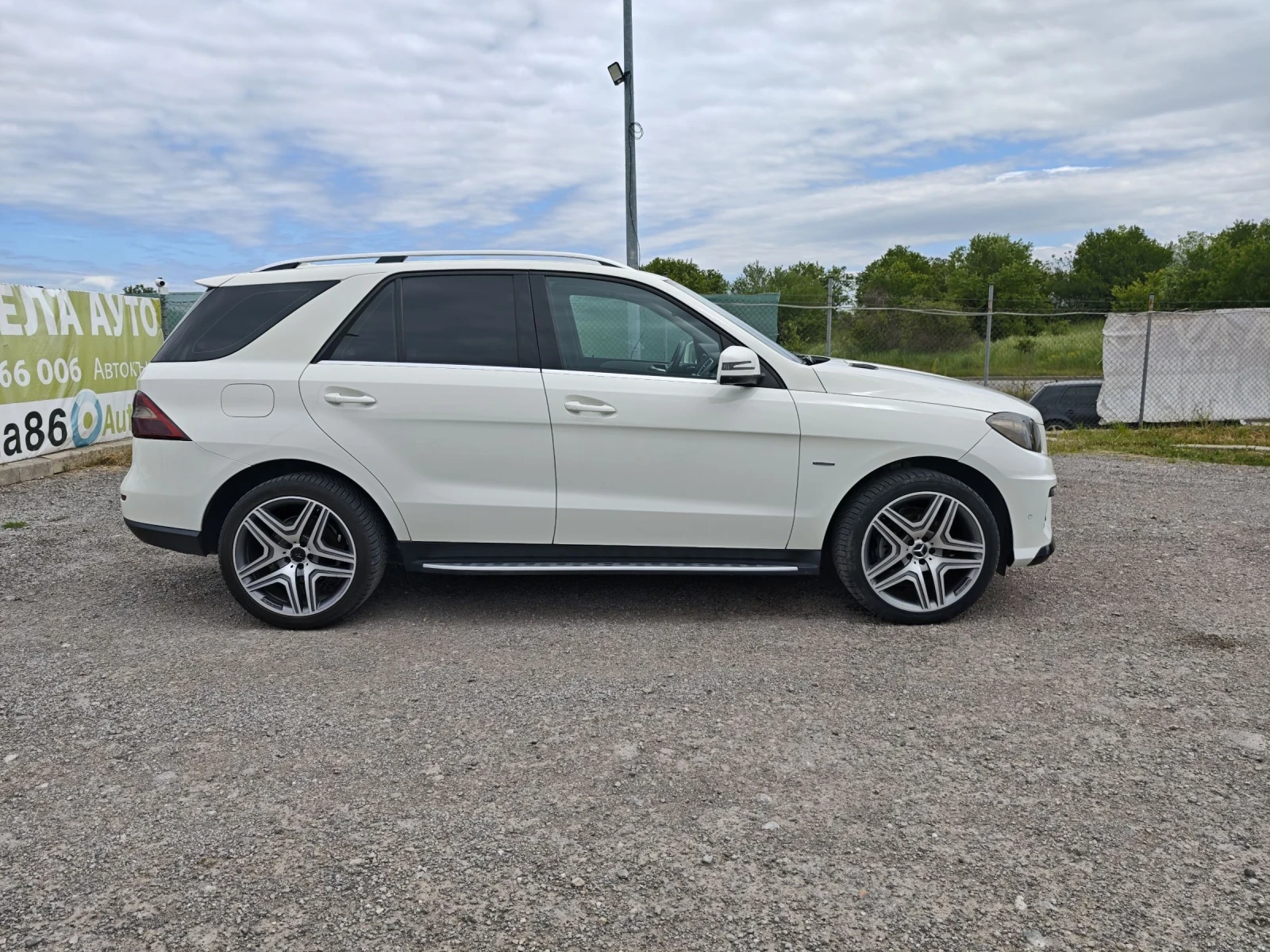 Mercedes-Benz ML 350 AMG 21 FULL TOP, снимка 4 - Автомобили и джипове - 52002347