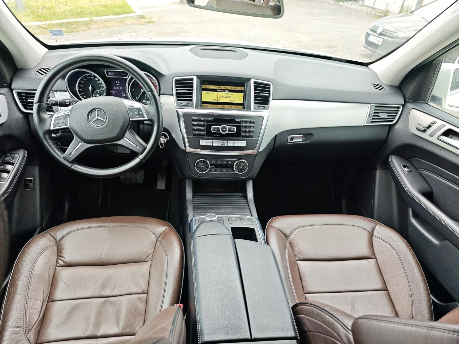 Mercedes-Benz ML 350 AMG 21 FULL TOP, снимка 11 - Автомобили и джипове - 52002347