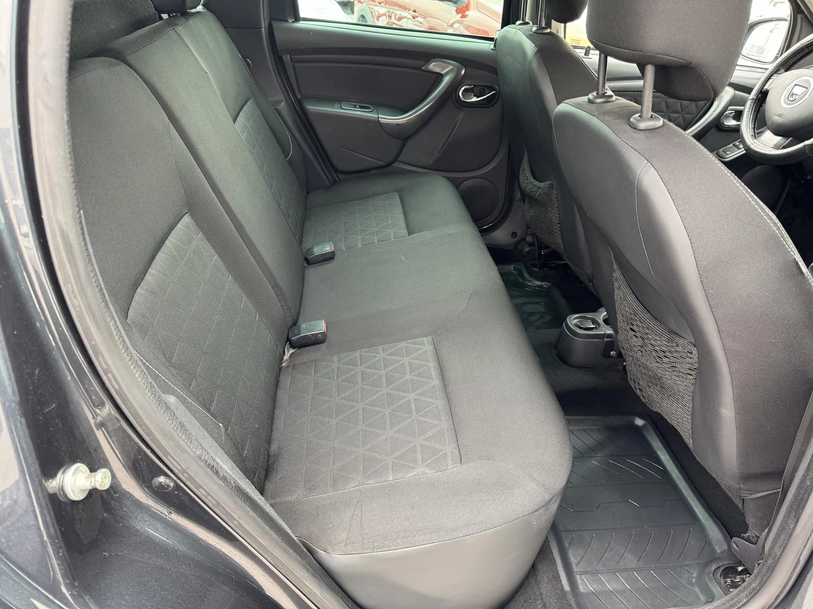 Dacia Duster 1.5Dci - изображение 10