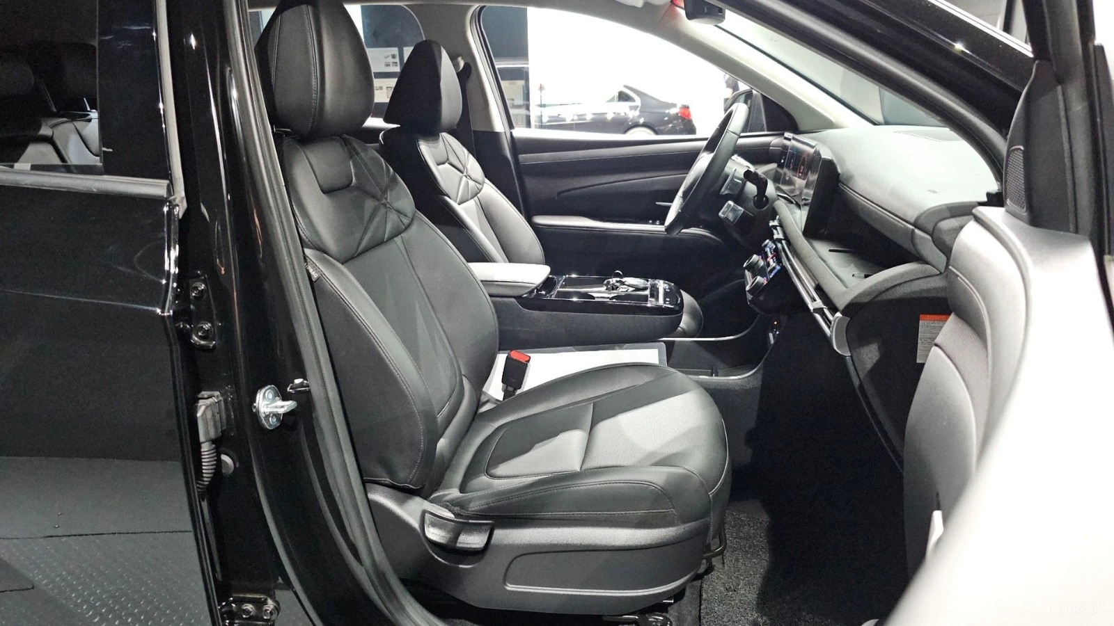 Hyundai Tucson PREMIUM* ОБДУХВАНЕ* ПОДГРЕВ* DIGITAL* КАМ* ДИСТРОН, снимка 12 - Автомобили и джипове - 55586597