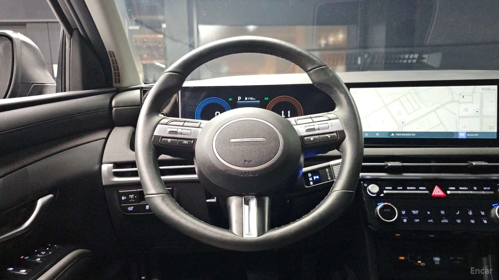Hyundai Tucson PREMIUM* ОБДУХВАНЕ* ПОДГРЕВ* DIGITAL* КАМ* ДИСТРОН, снимка 13 - Автомобили и джипове - 55586597