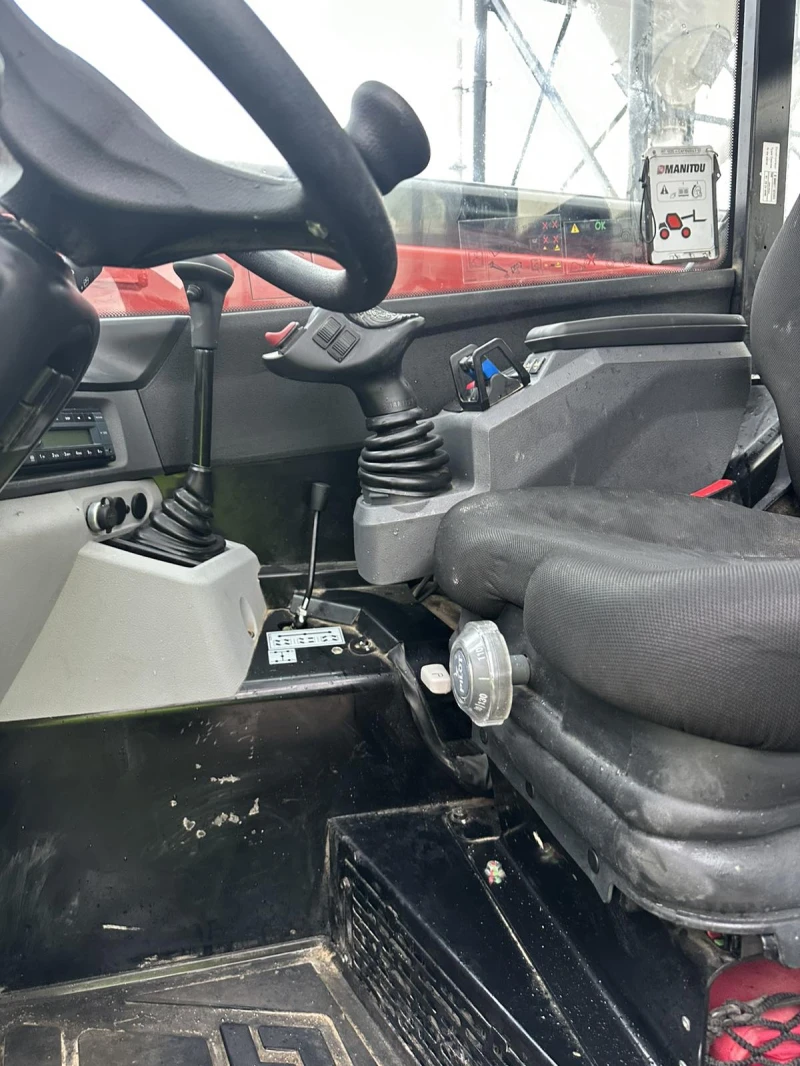 Телескопични товарачи Manitou 1335, снимка 9 - Индустриална техника - 52876233