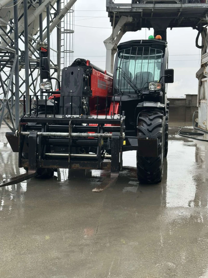 Телескопични товарачи Manitou 1335, снимка 11 - Индустриална техника - 52876233