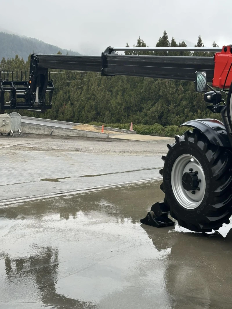 Телескопични товарачи Manitou 1335, снимка 5 - Индустриална техника - 52876233