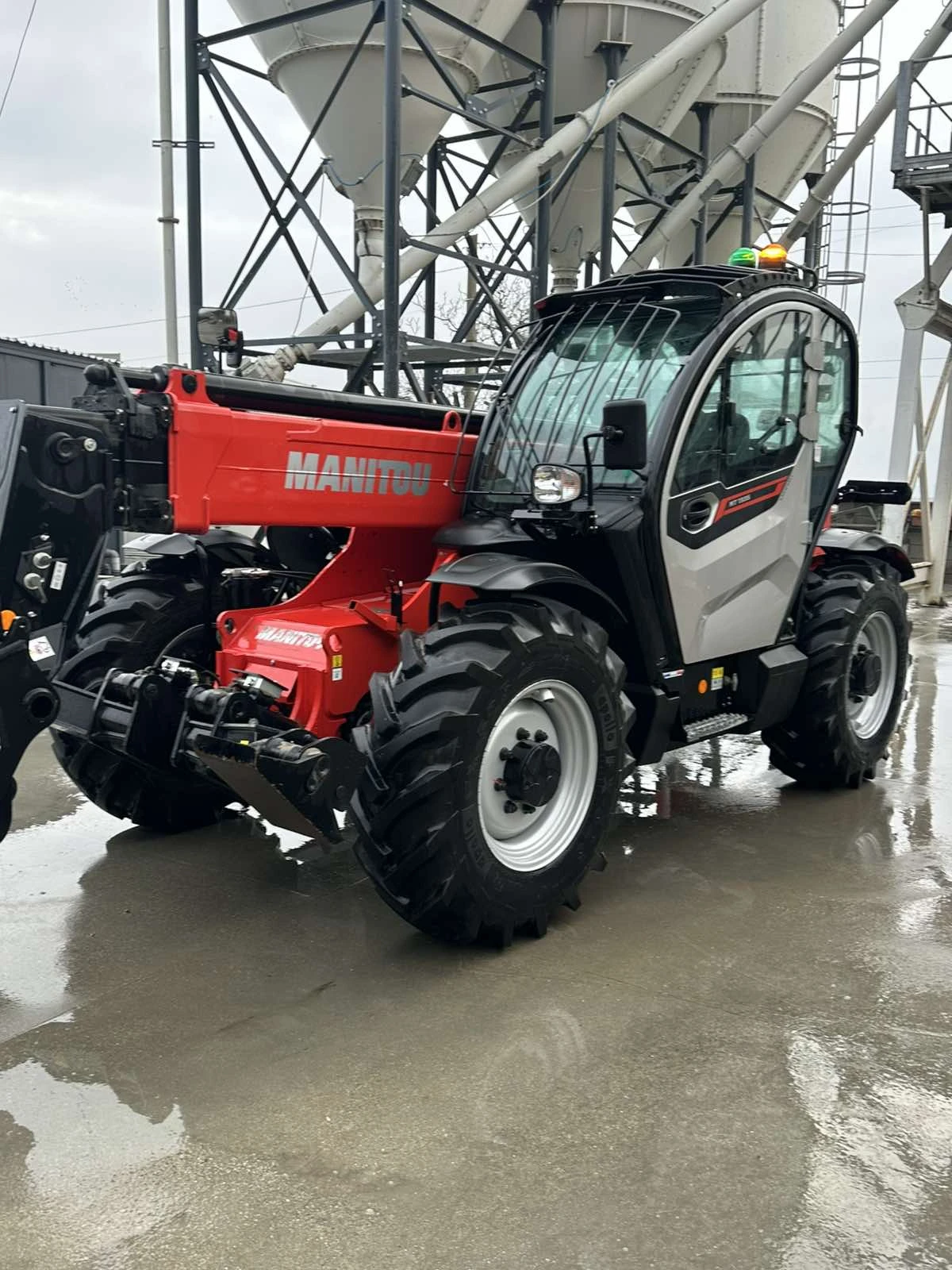 Телескопични товарачи Manitou 1335 - изображение 10