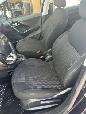 Peugeot 208 1.2i Automatic, снимка 7