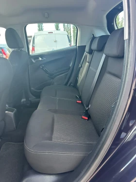 Peugeot 208 1.2i Automatic, снимка 8