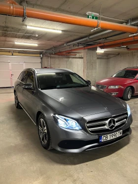 Mercedes-Benz E 220 4 MATIC, снимка 1