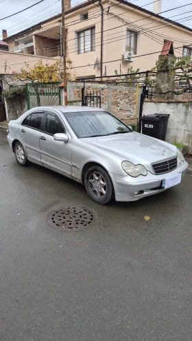 Mercedes-Benz C 180 Kompressor - изображение 1