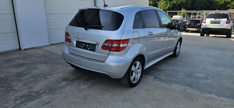 Mercedes-Benz B 180 180* Navi* 135000km* UNIKAT* , снимка 14 - Автомобили и джипове - 46638214