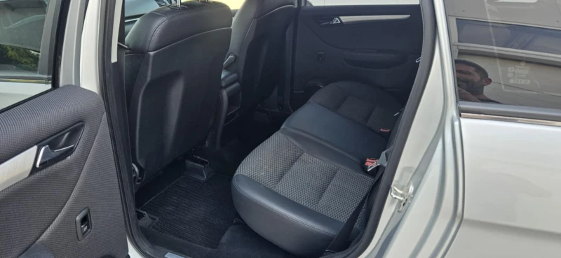 Mercedes-Benz B 180 180* Navi* 135000km* UNIKAT* , снимка 8 - Автомобили и джипове - 46638214