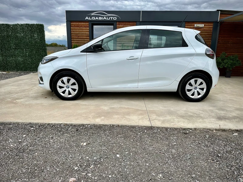 Renault Zoe 52kWh* 9400km!!!, снимка 2 - Автомобили и джипове - 47305818