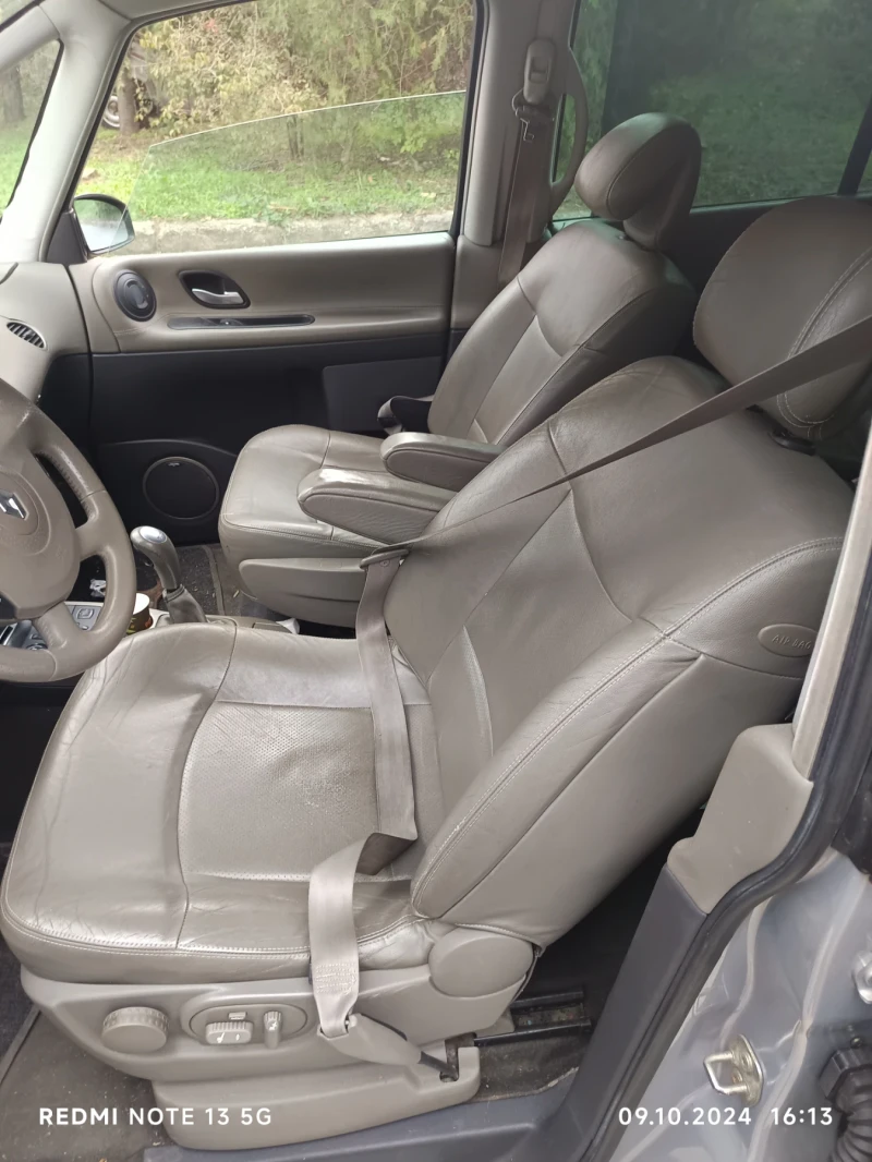 Renault Grand espace, снимка 8 - Автомобили и джипове - 47524385