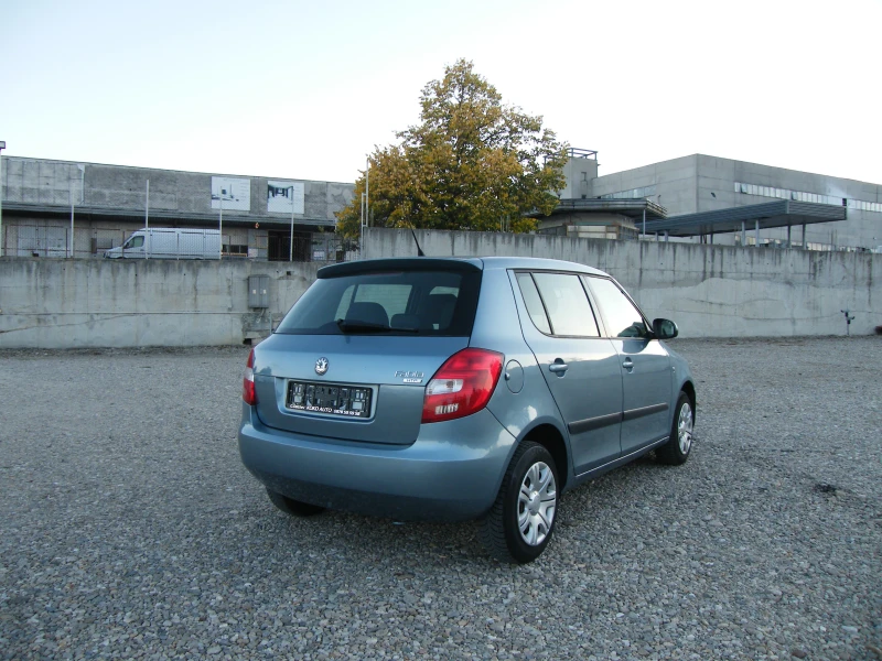 Skoda Fabia 1.2i, снимка 4 - Автомобили и джипове - 47692764