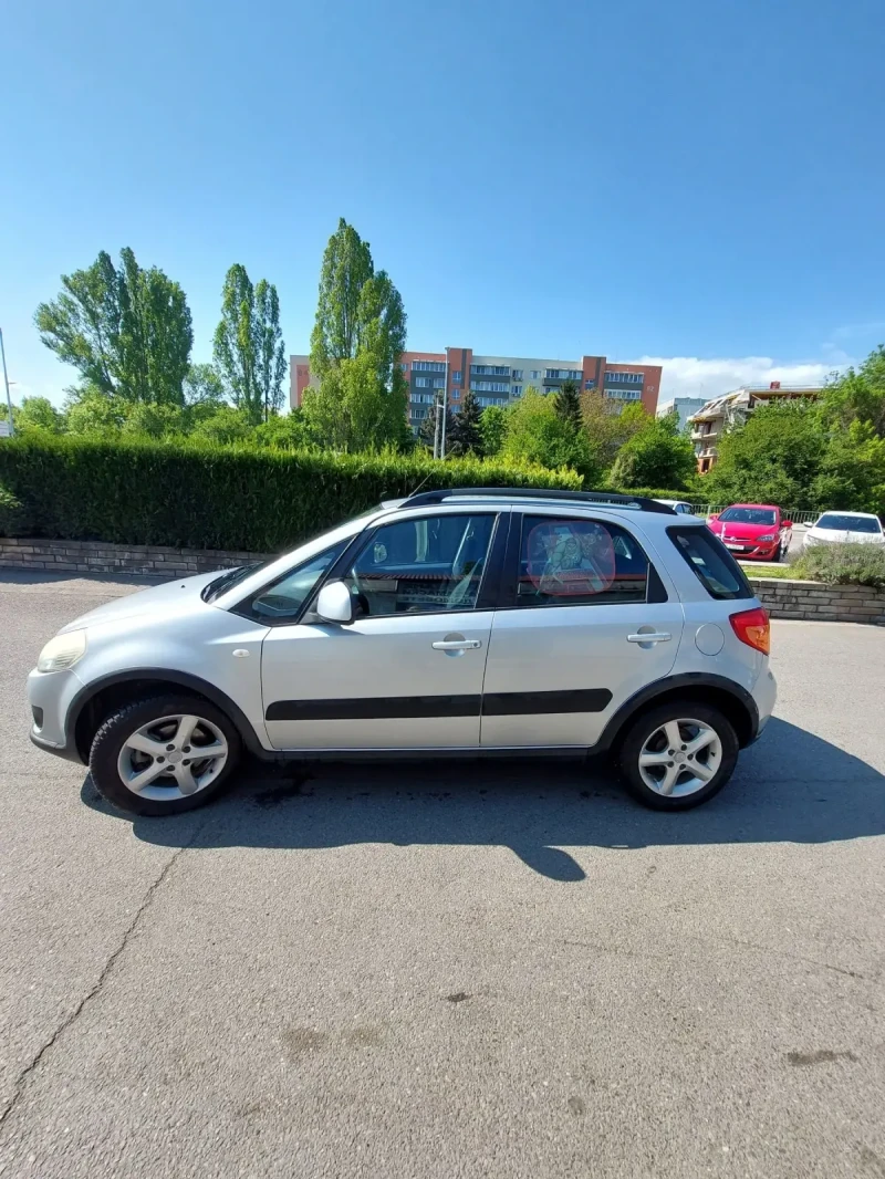 Suzuki SX4, снимка 2 - Автомобили и джипове - 48347821