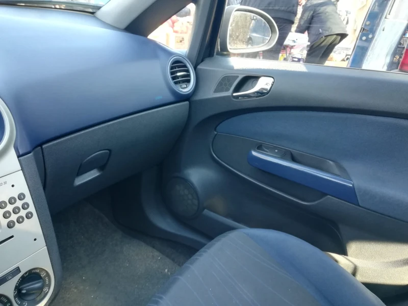 Opel Corsa, снимка 9 - Автомобили и джипове - 48576427